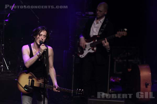 CARL BARAT - 2010-11-05 - PARIS - La Cigale - 